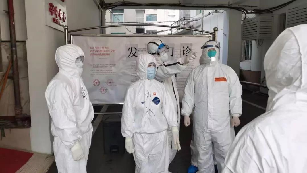 一個不少的把大家帶回去——記一線醫護人員的“守護神”