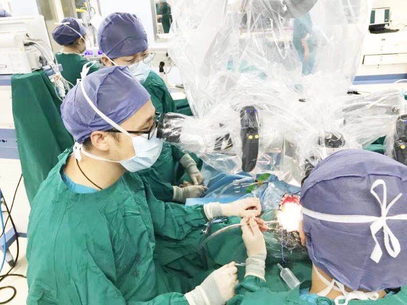 西安國際醫學中心醫院神經外科成功開展2臺復雜顱內復合手術