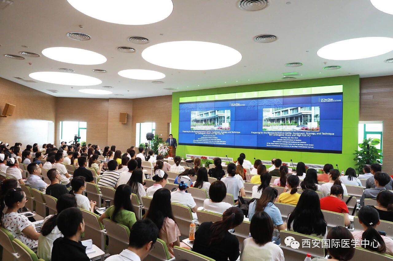 美國斯克里普斯醫院專家到西安國際醫學中心進行學術交流