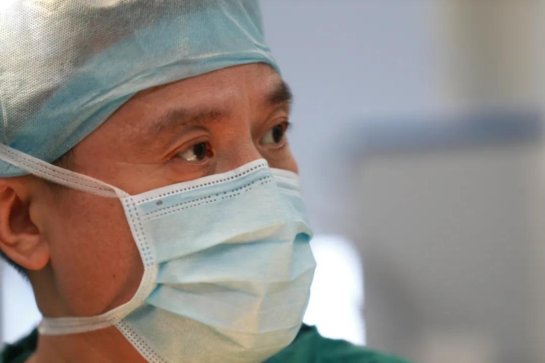 西部網—心臟外科醫生張金洲：每次手術都是一場生與死的戰斗