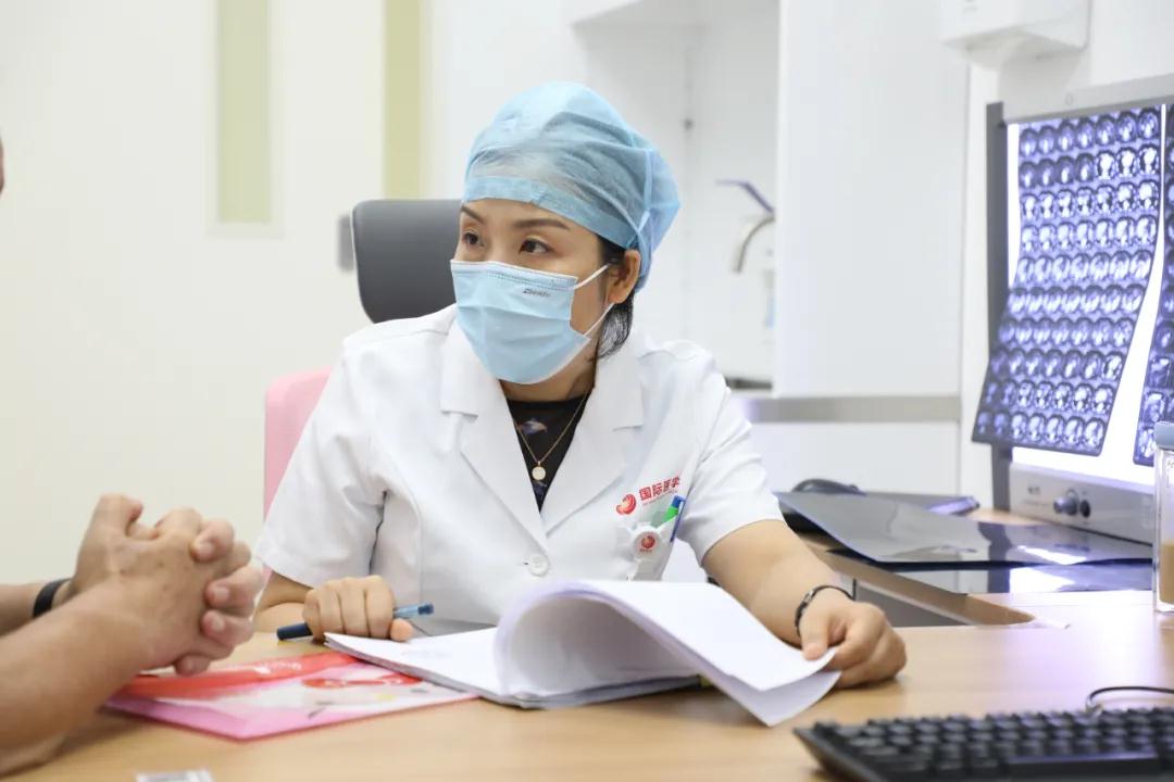 健康時報—有你在 我便心安——記西安國際醫學中心醫院腫瘤醫院副院長薛妍