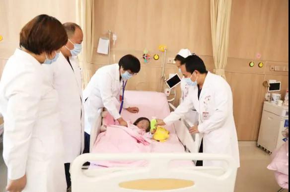 西安國際醫學中心醫院挽救一氧化碳中毒患兒