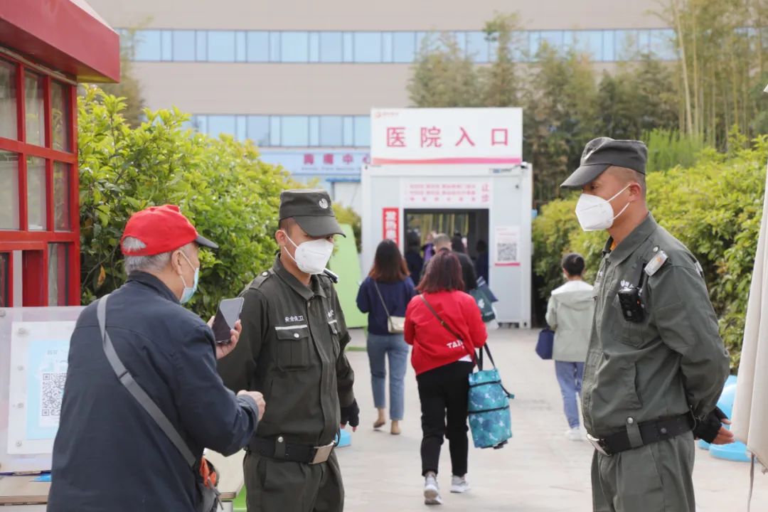 疫情防控不松懈 患者就醫無障礙