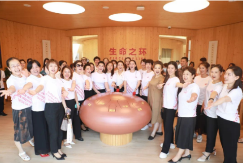 西安市女企業家協會走進西安國際醫學中心醫院參觀交流