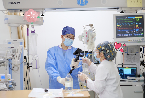 身心同救！重癥病房里的“祛病”與“醫心”